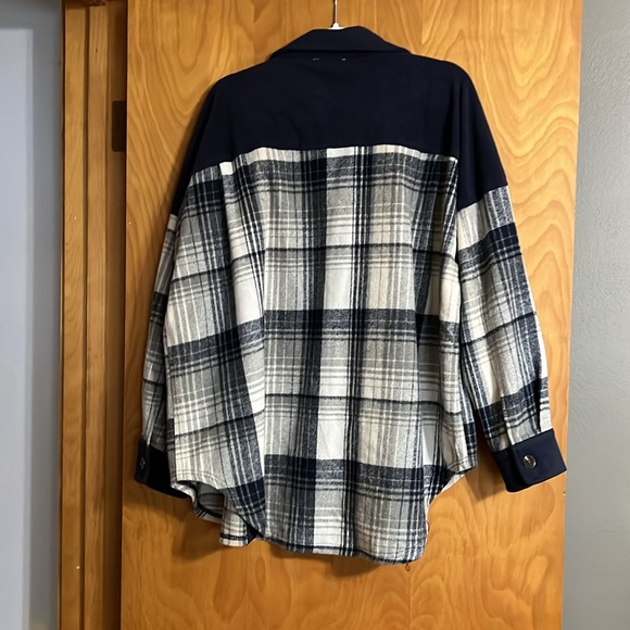 Petal Dew Shacket. Size medium navy and white in color NWOT - Picture 3 of 3